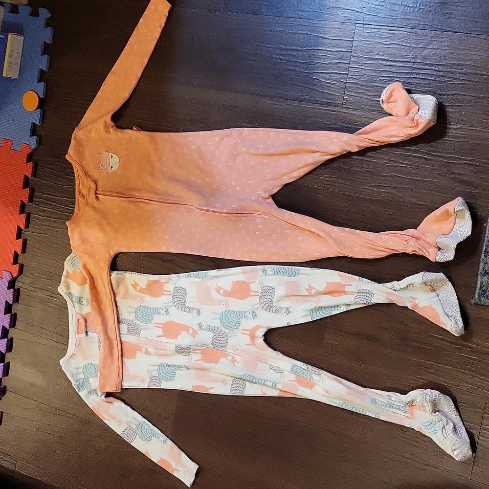 Llama Themes Footsie Pajamas. 4T. Carter's Brand. Girls.